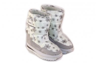 Balti su lipdukais šone pluoštiniai sniego batai su kailiu 2011 6