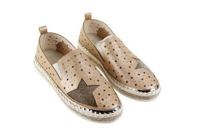 Lengvučiai "auksiniai" papuošti kristaliukais skylėti odiniu vidpadžiu moteriški laisvalaikio bateliai 2