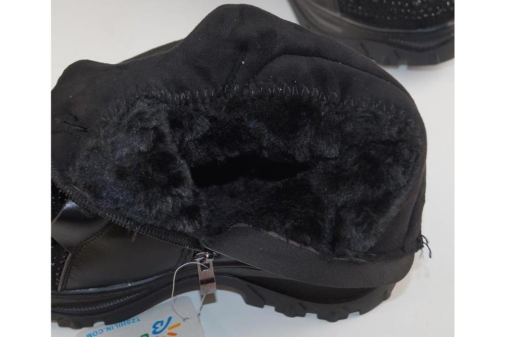 Pilkšvai "sidabriniai" su užtrauktuku šone ir dekoratyviniais raišteliais aulinukai mergaitėms su kailiu papuošti kniedėmis 3