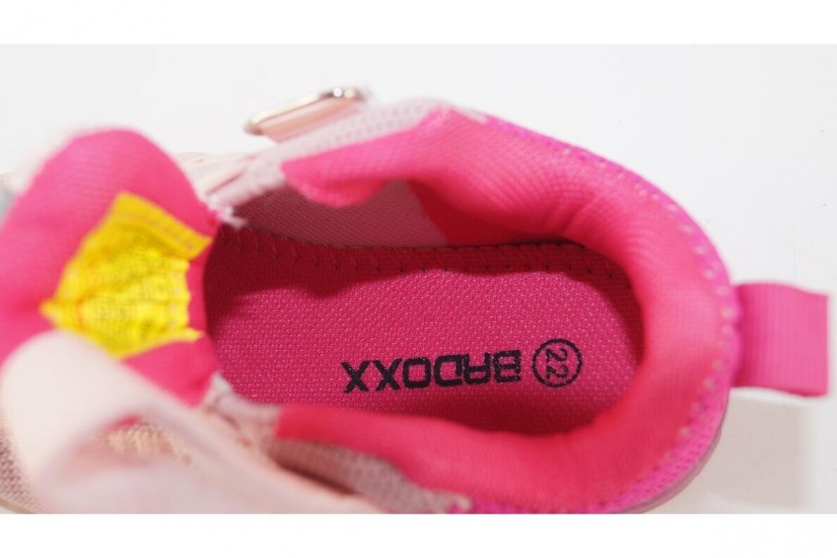 Pilki medžiaginiai suvarstyti gumyte su lipuku LED Badoxx sportiniai bateliai mergaitėms 3 Pilki medžiaginiai suvarstyti gumyte su lipuku LED Badoxx sportiniai bateliai mergaitėms 3