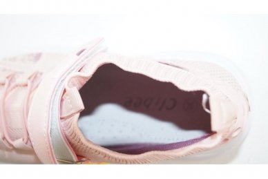 Šviesiai ružavi medžiaginiai  įmaunami užsegami lipduku suvarstyti gumyte Clibee sportiniai batai mergaitėms 4480r 3