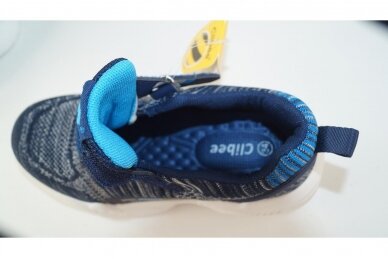 Tamsiai mėlyni suvarstyti gumyte su lipuku medžiaginiai Clibee sportiniai bateliai berniukams 9923 3